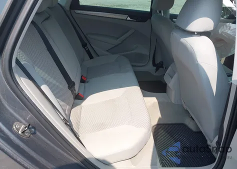 2014 Volkswagen Passat S из США, поврежденный, VIN 1VWAS7A32EC070490